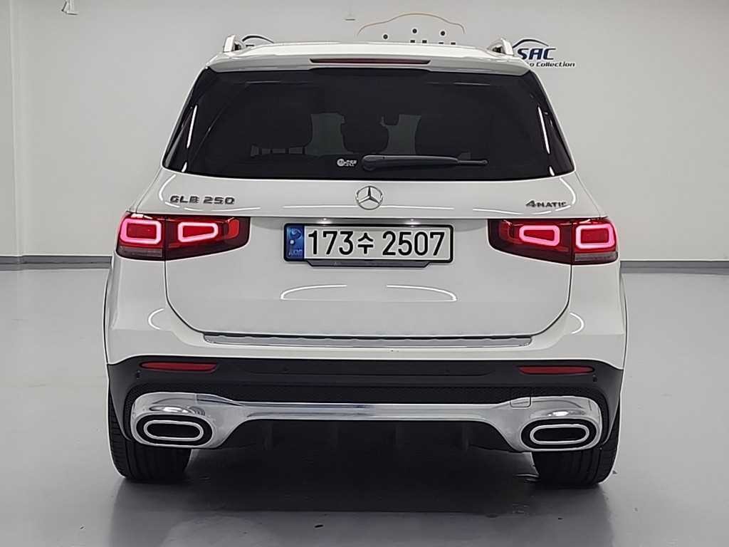 벤츠 GLB 클래스 GLB클래스 X247 GLB 250 4MATIC 이미지 3