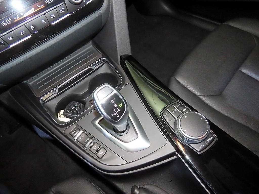 BMW 그란투리스모 3시리즈 GT (F34) GT 320D xDrive 프리미엄 이미지 12