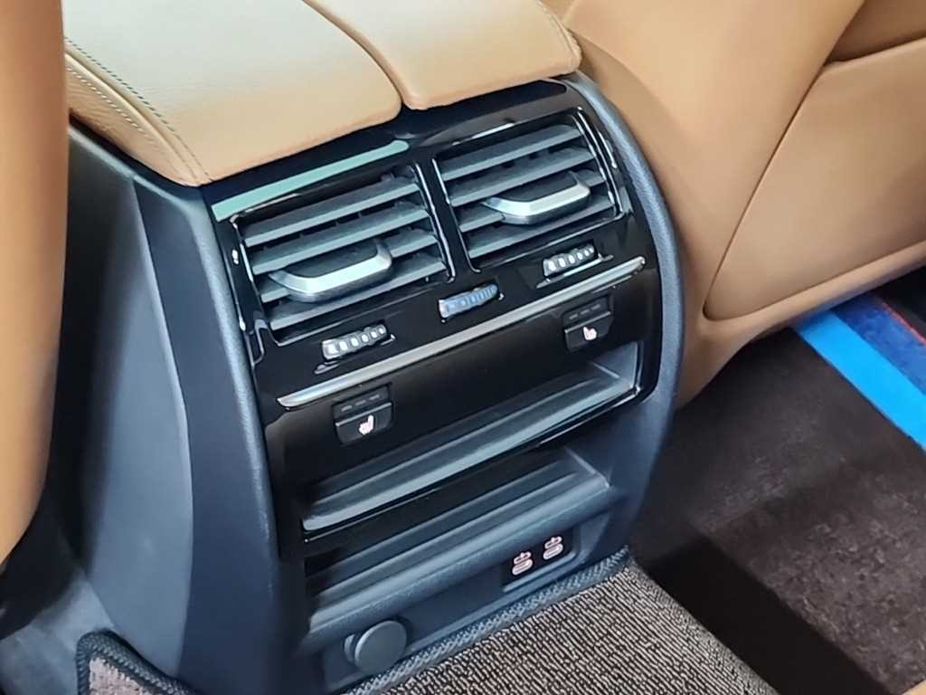 BMW 5시리즈 5시리즈 (G30) 530e M 스포츠 이미지 13