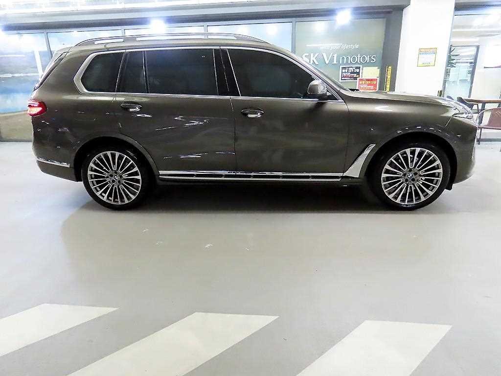 BMW X7 X7 (G07) xDrive 40i 디자인 퓨어 엑셀런스 6인승 이미지 3