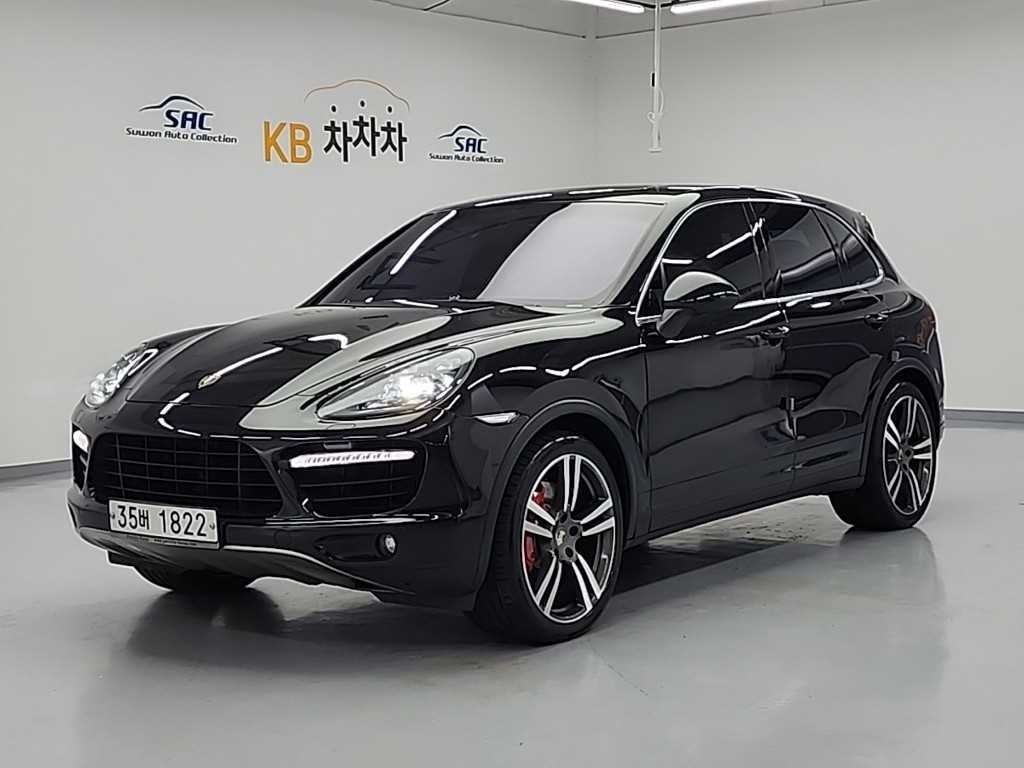 포르쉐 카이엔 뉴 카이엔 4.8 터보 이미지 1