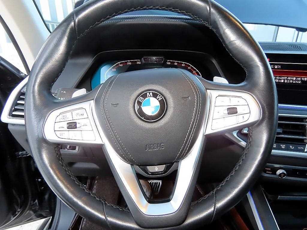 BMW X7 X7 (G07) xDrive 40d 디자인 퓨어 엑셀런스 6인승 이미지 9