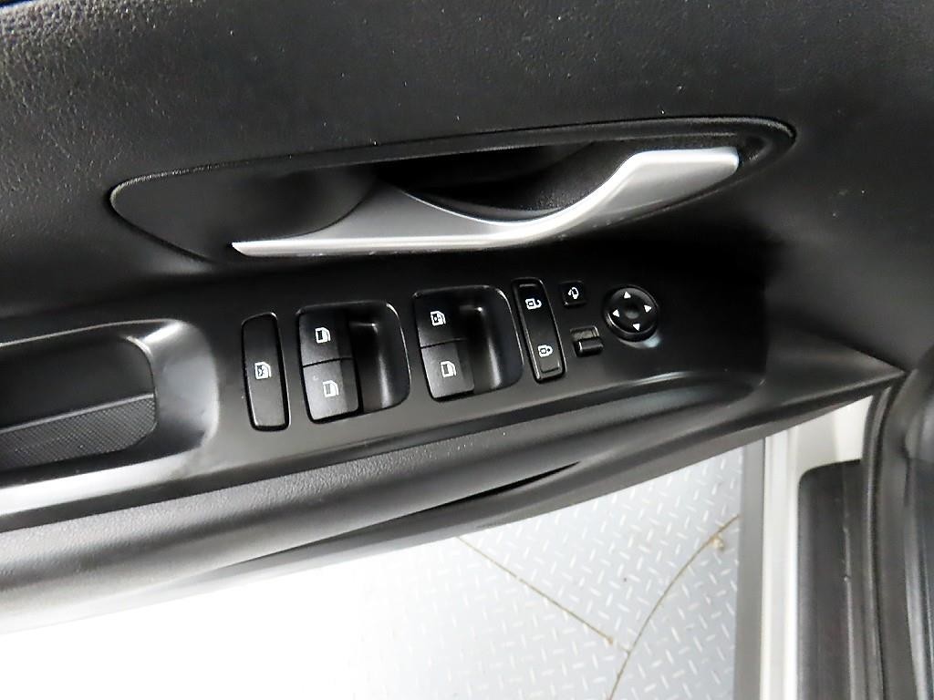 현대 투싼 투싼 (NX4) 디젤 2.0 4WD 모던 이미지 11
