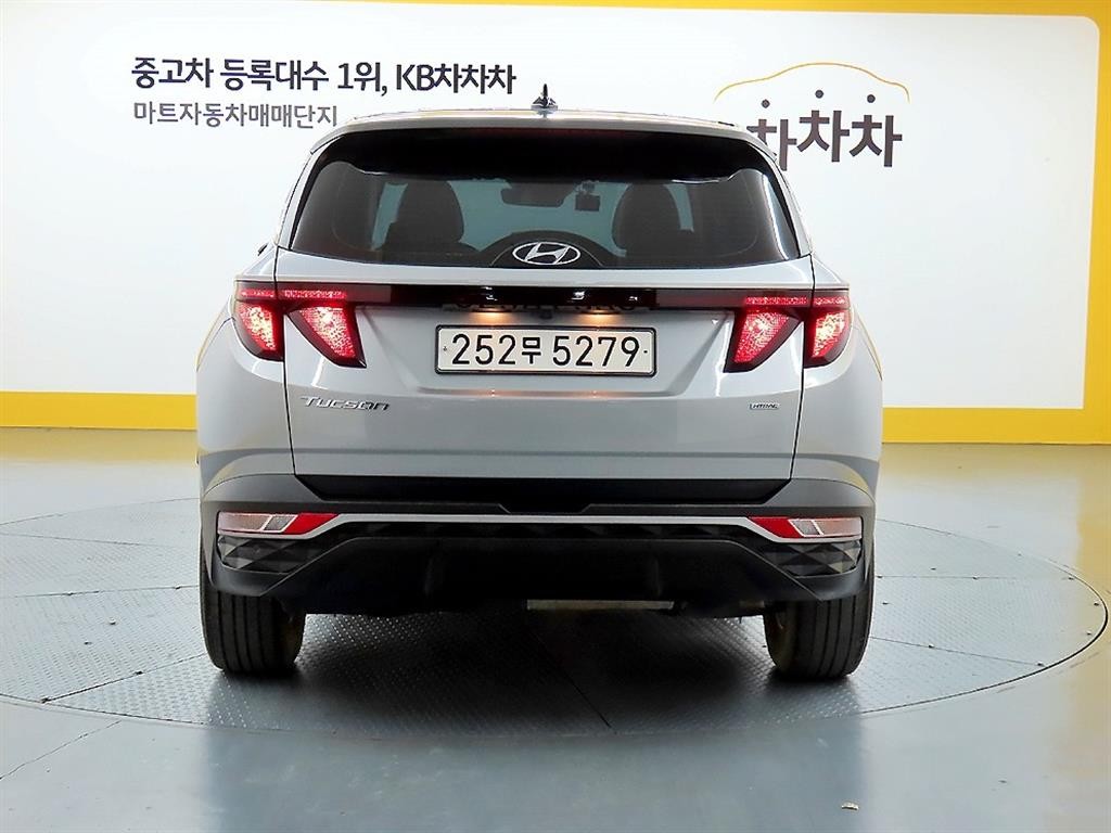현대 투싼 투싼 (NX4) 디젤 2.0 4WD 모던 이미지 3