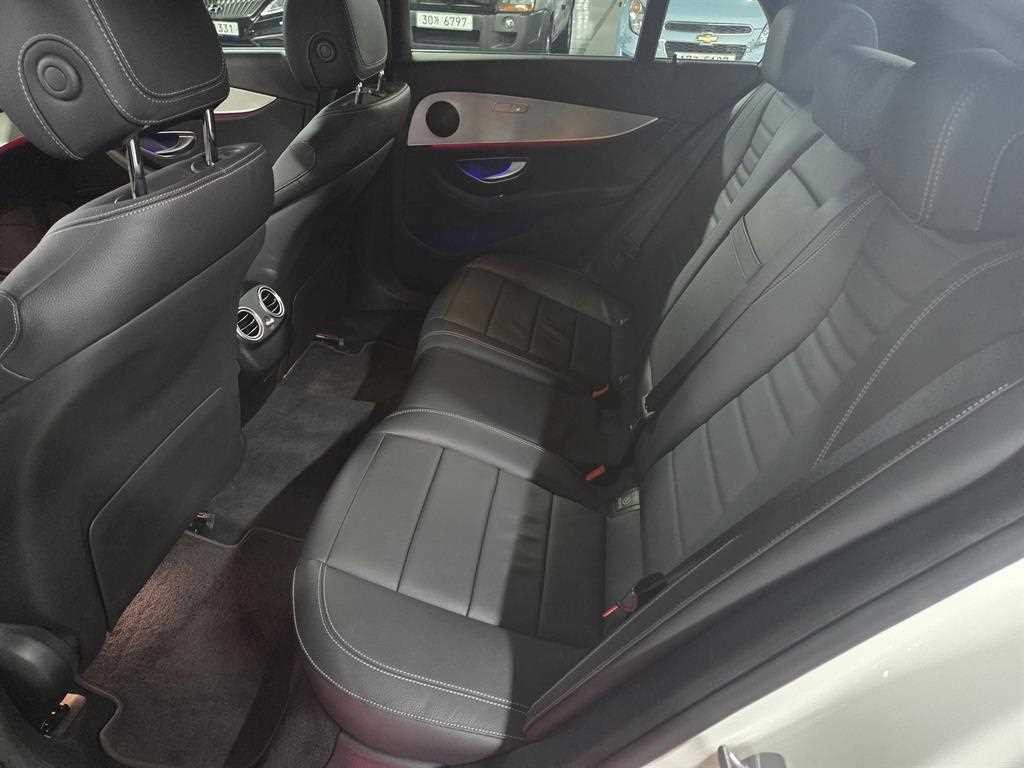 벤츠 E 클래스 E-클래스 W213 E250 아방가르드 이미지 9