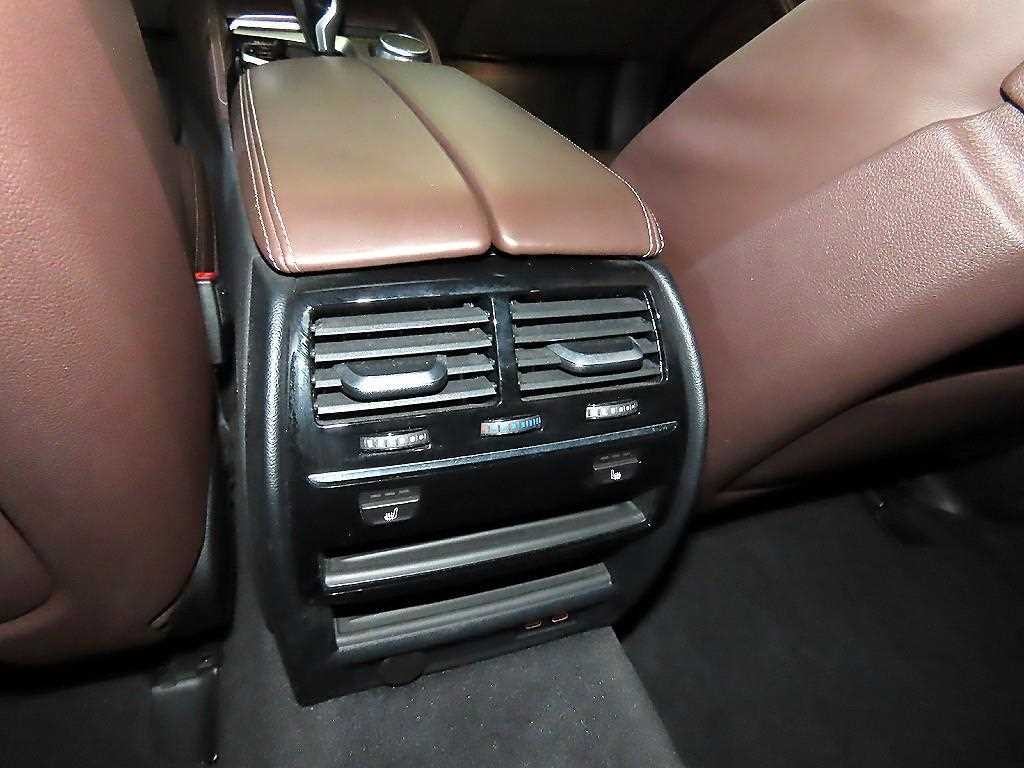 BMW 5시리즈 5시리즈 (G30) 530i 럭셔리 플러스 이미지 16