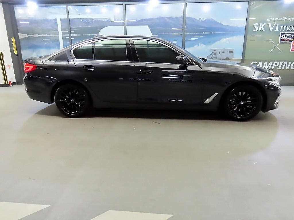 BMW 5시리즈 5시리즈 (G30) 530i 럭셔리 플러스 이미지 3