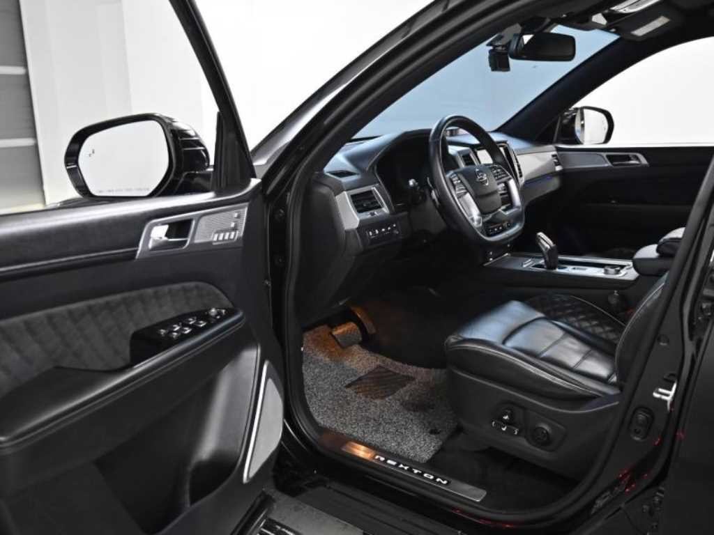 KG모빌리티(쌍용) 렉스턴 올 뉴 렉스턴 (Y450) 디젤 2.2 4WD 더 블랙 이미지 11