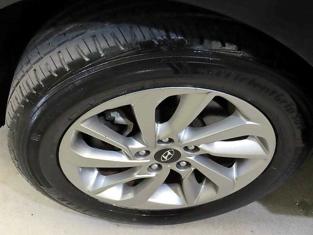 현대 투싼 올뉴투싼 디젤 2.0 2WD 스타일 이미지 20