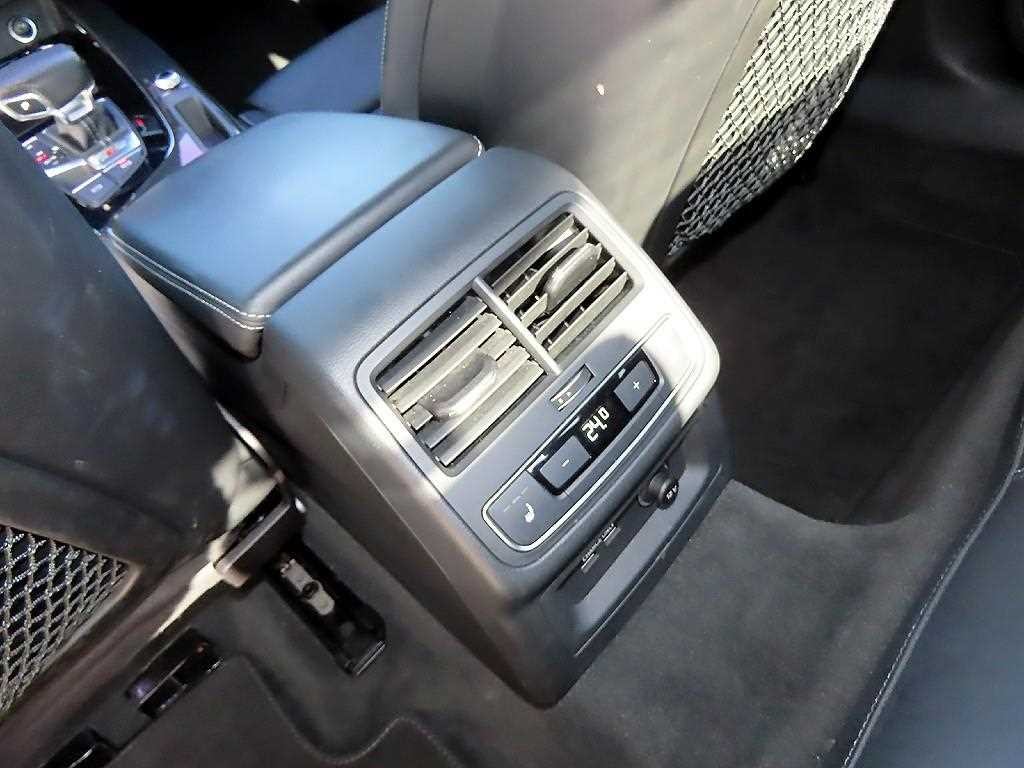 아우디 S4 S4 (B9) 3.0 TFSI 콰트로 이미지 17