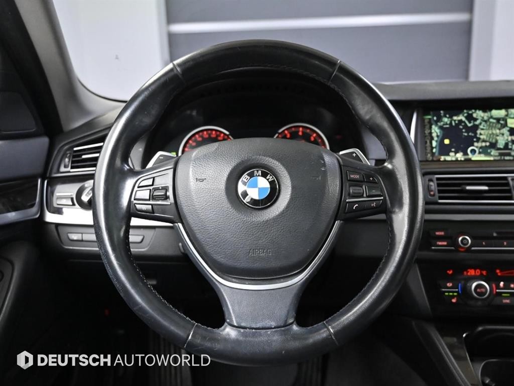 BMW 5시리즈 5시리즈 (F10) 528i xDrive 이미지 13