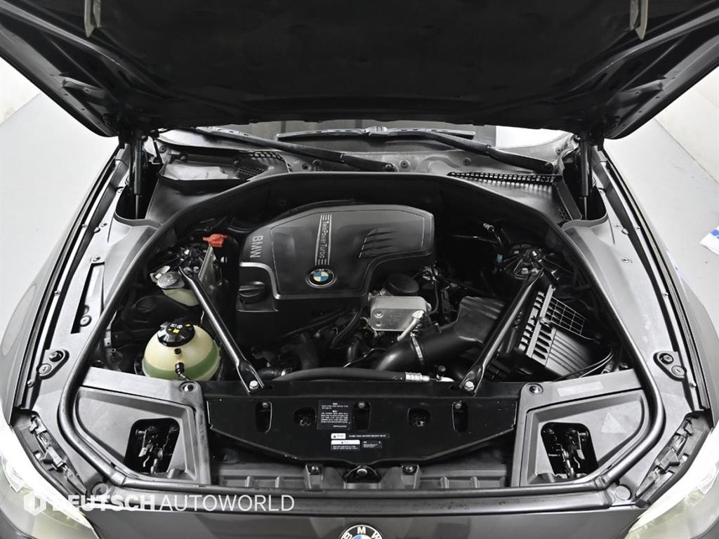 BMW 5시리즈 5시리즈 (F10) 528i xDrive 이미지 6