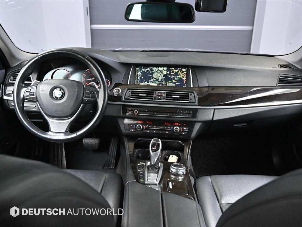 BMW 5시리즈 5시리즈 (F10) 528i xDrive 이미지 7