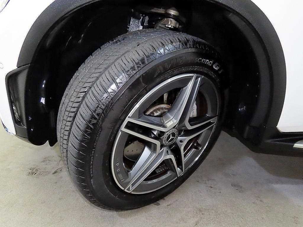 벤츠 GLC 클래스 GLC클래스 X253 GLC 300 e 4MATIC 쿠페 이미지 20