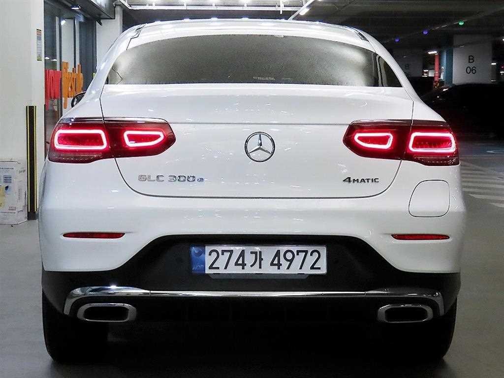 벤츠 GLC 클래스 GLC클래스 X253 GLC 300 e 4MATIC 쿠페 이미지 5