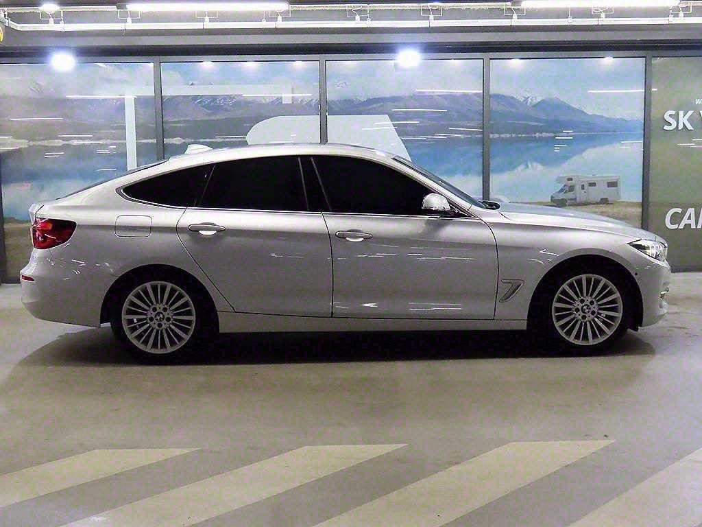 BMW 그란투리스모 3시리즈 GT (F34) GT 320D 럭셔리 이미지 3