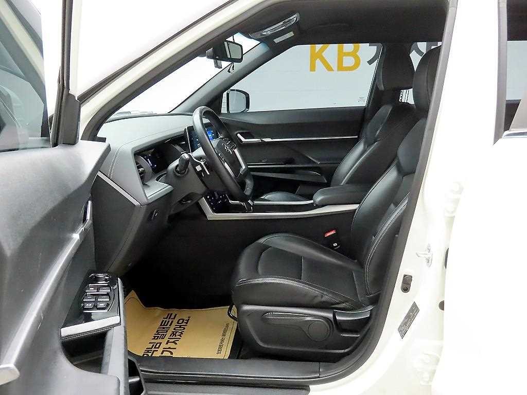 KG모빌리티(쌍용) 토레스 1.5 GDI-T 4WD T5 이미지 13