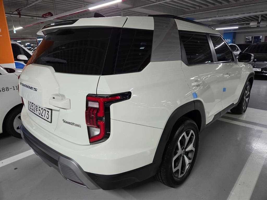 KG모빌리티(쌍용) 토레스 1.5 GDI-T 4WD T5 이미지 3