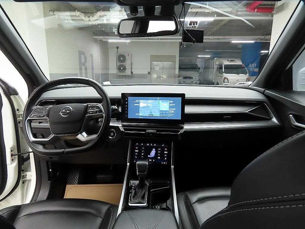 KG모빌리티(쌍용) 토레스 1.5 GDI-T 4WD T5 이미지 8