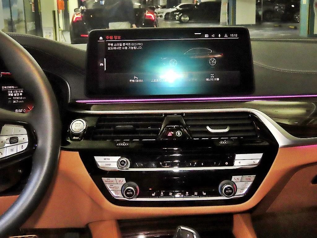BMW 5시리즈 5시리즈 (G30) 520i 럭셔리 이미지 11