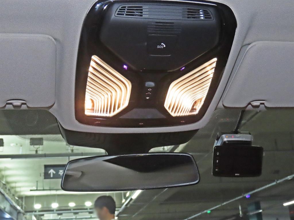 BMW 5시리즈 5시리즈 (G30) 520i 럭셔리 이미지 15