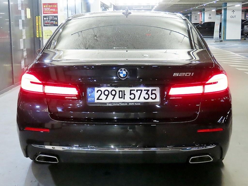 BMW 5시리즈 5시리즈 (G30) 520i 럭셔리 이미지 5