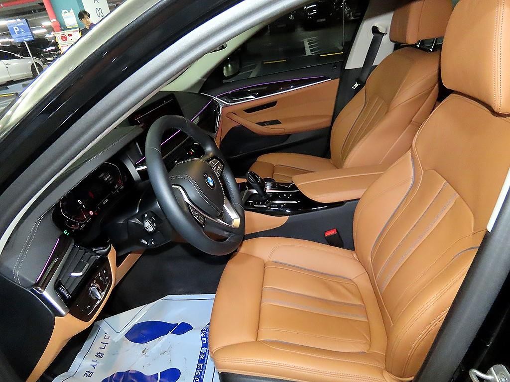 BMW 5시리즈 5시리즈 (G30) 520i 럭셔리 이미지 6