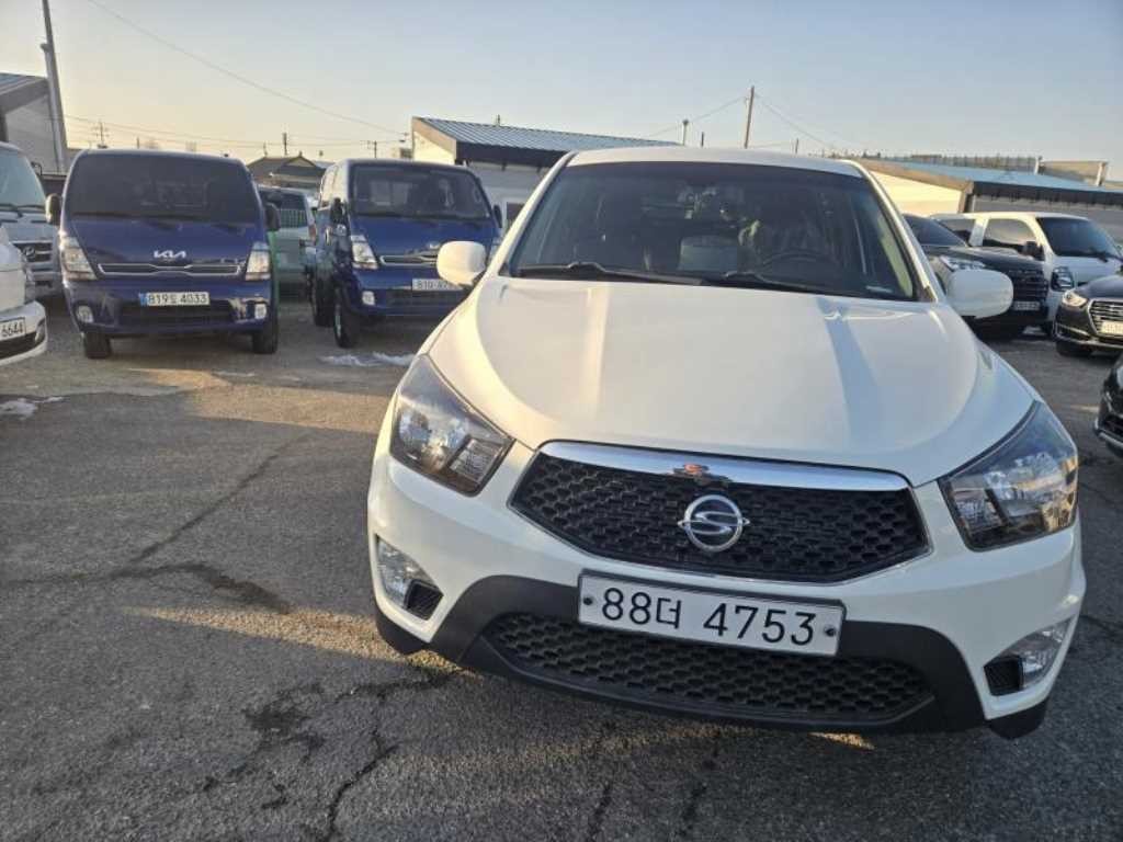 KG모빌리티(쌍용) 코란도 코란도스포츠 디젤 4WD CX7 패션 이미지 3