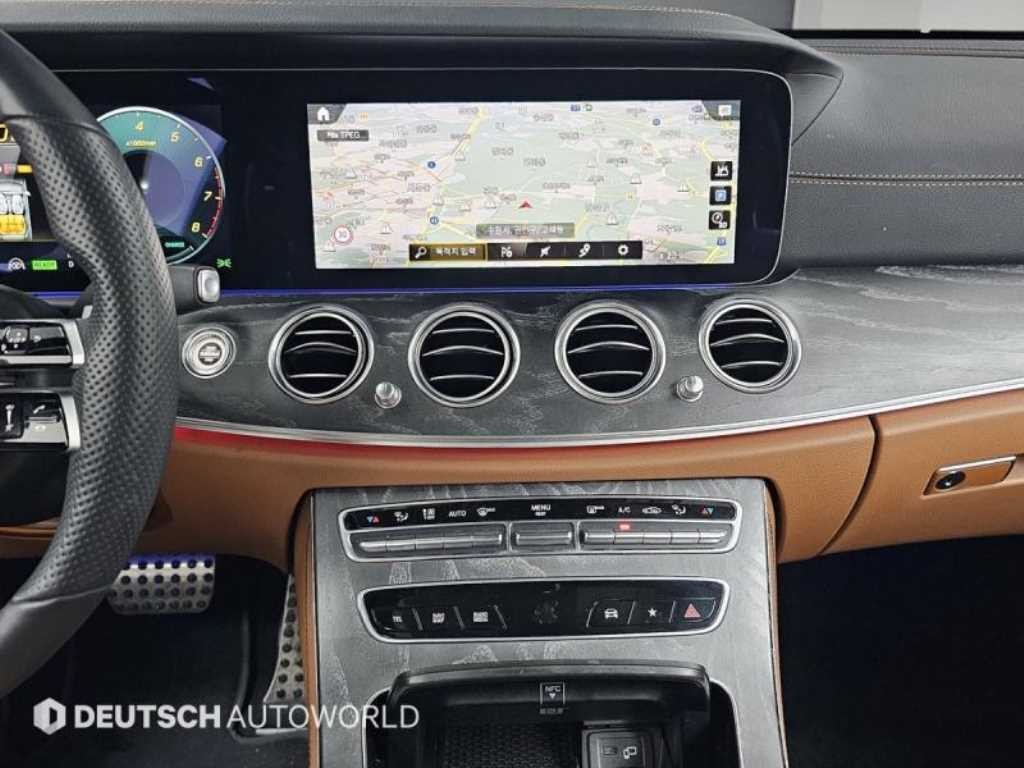 벤츠 E 클래스 E-클래스 W213 E350 4MATIC AMG LINE 이미지 14