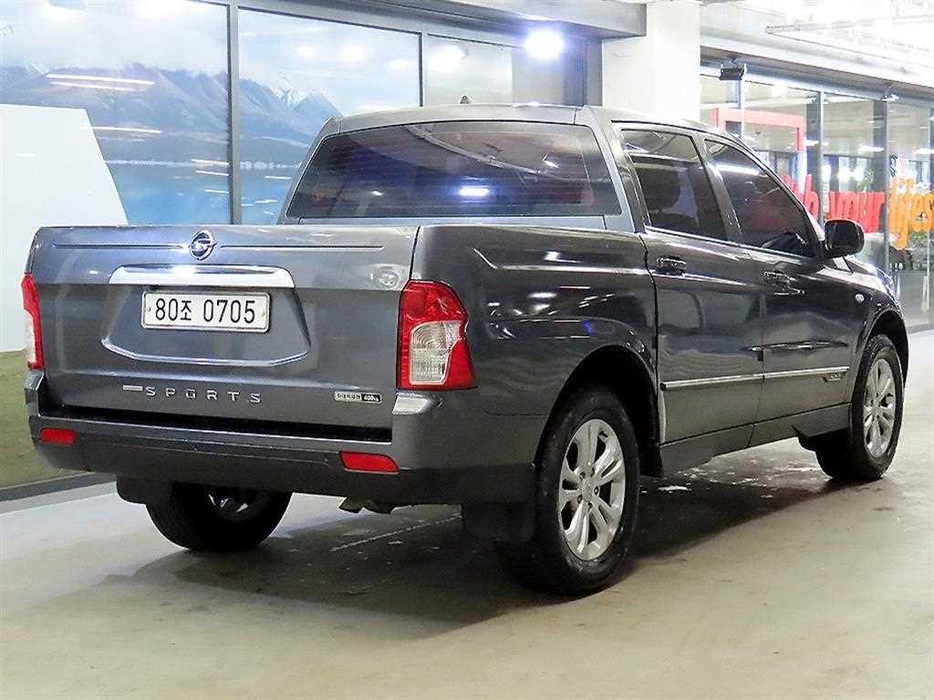 KG모빌리티(쌍용) 코란도 더뉴코란도스포츠 CX5(2WD) 클럽 이미지 4