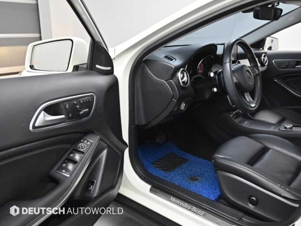 벤츠 GLA 클래스 GLA클래스 X156 GLA200 D 이미지 11
