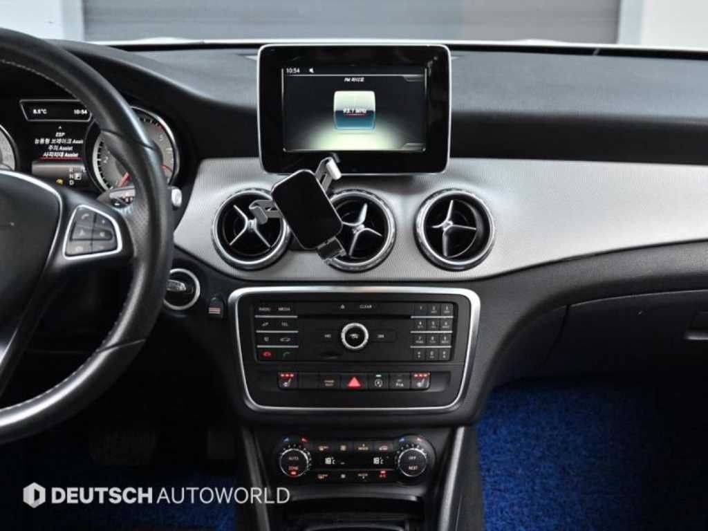 벤츠 GLA 클래스 GLA클래스 X156 GLA200 D 이미지 14