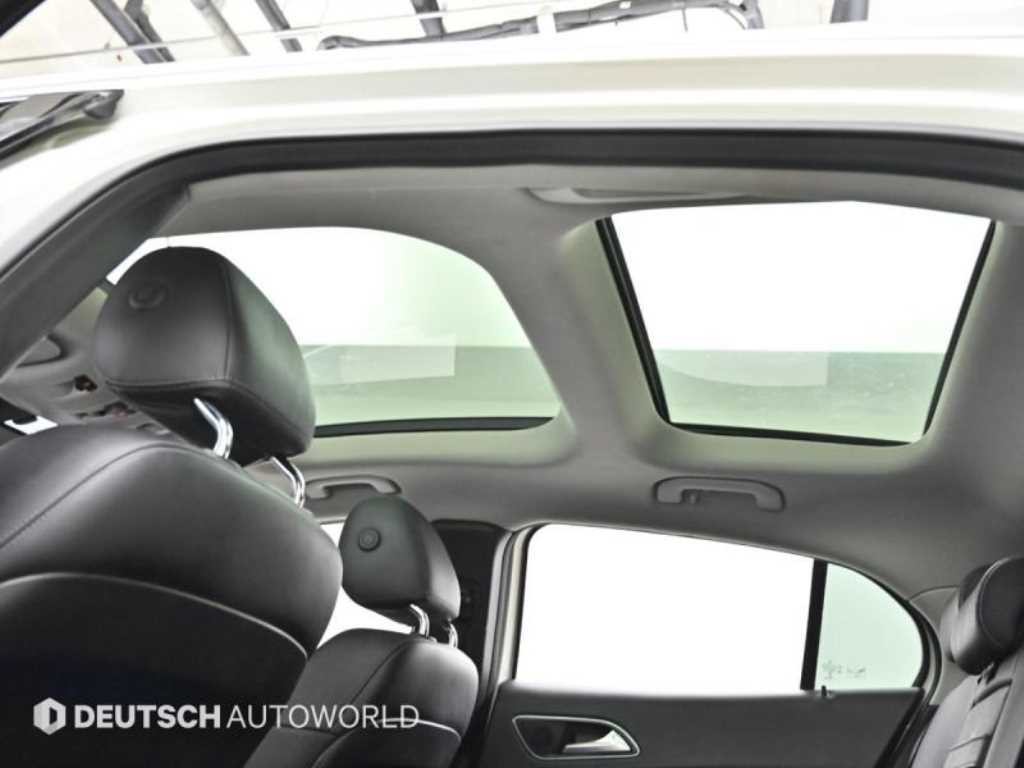 벤츠 GLA 클래스 GLA클래스 X156 GLA200 D 이미지 19