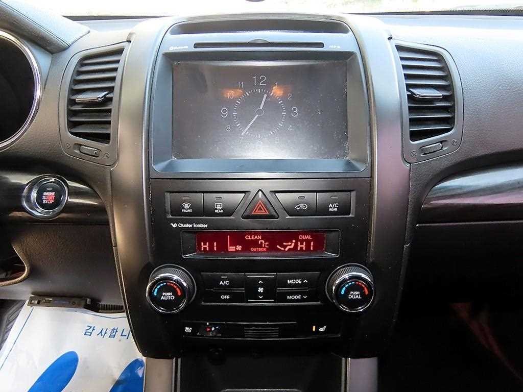 기아 쏘렌토 쏘렌토 R 디젤 2WD 2.0 LIMITED 프리미엄 이미지 13