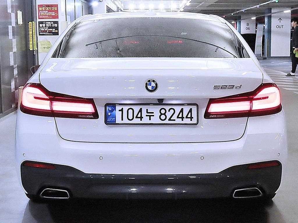 BMW 5시리즈 5시리즈 (G30) 523d M 스포츠 이미지 5