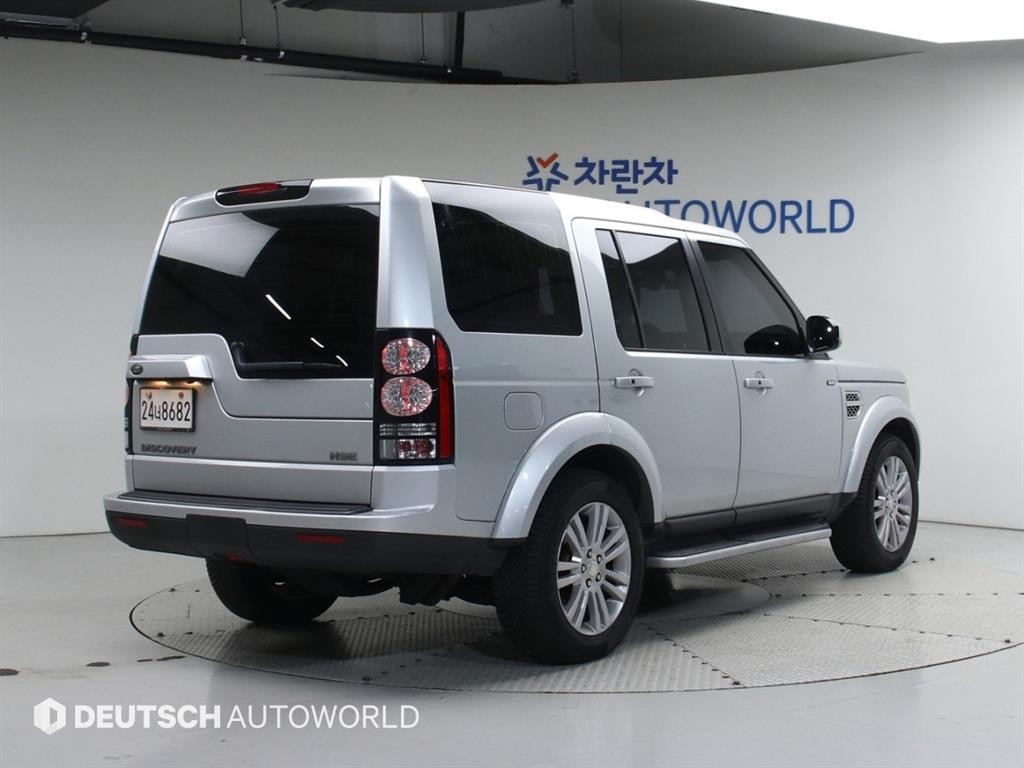 랜드로버 디스커버리 디스커버리4 3.0 SDV6 HSE 이미지 3