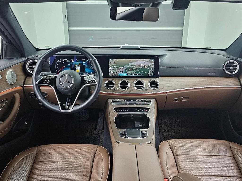 벤츠 E 클래스 E-클래스 W213 E220d 4MATIC 익스클루시브 이미지 7
