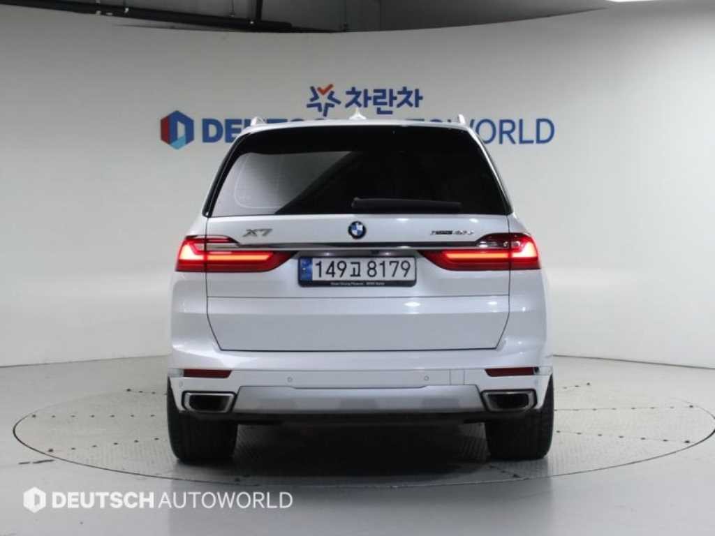 BMW X7 X7 (G07) xDrive 40d 디자인 퓨어 엑셀런스 6인승 이미지 4