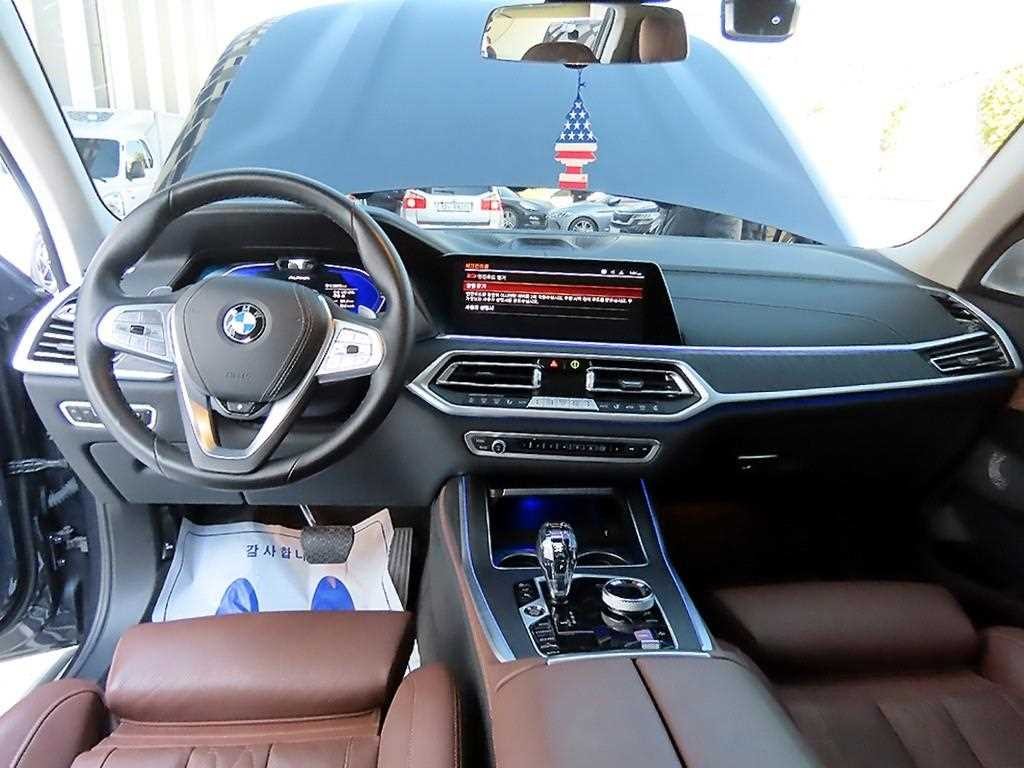BMW X7 X7 (G07) xDrive 40d 디자인 퓨어 엑셀런스 7인승 이미지 7