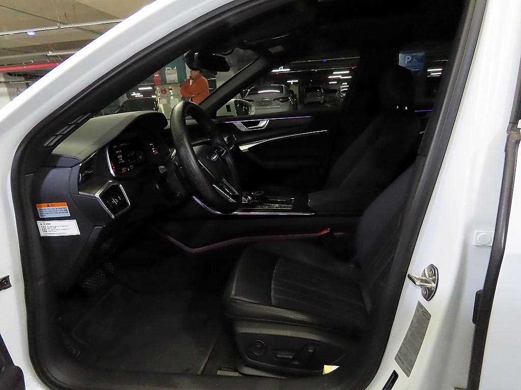 아우디 A6 A6 (C8) 45 TFSI 콰트로 프리미엄 이미지 6