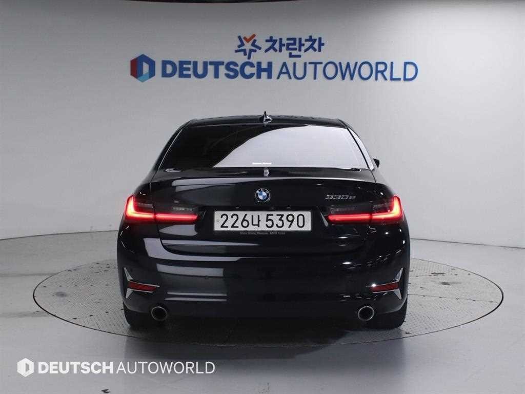 BMW 3시리즈 3시리즈 (G20) 330e 럭셔리 이미지 4