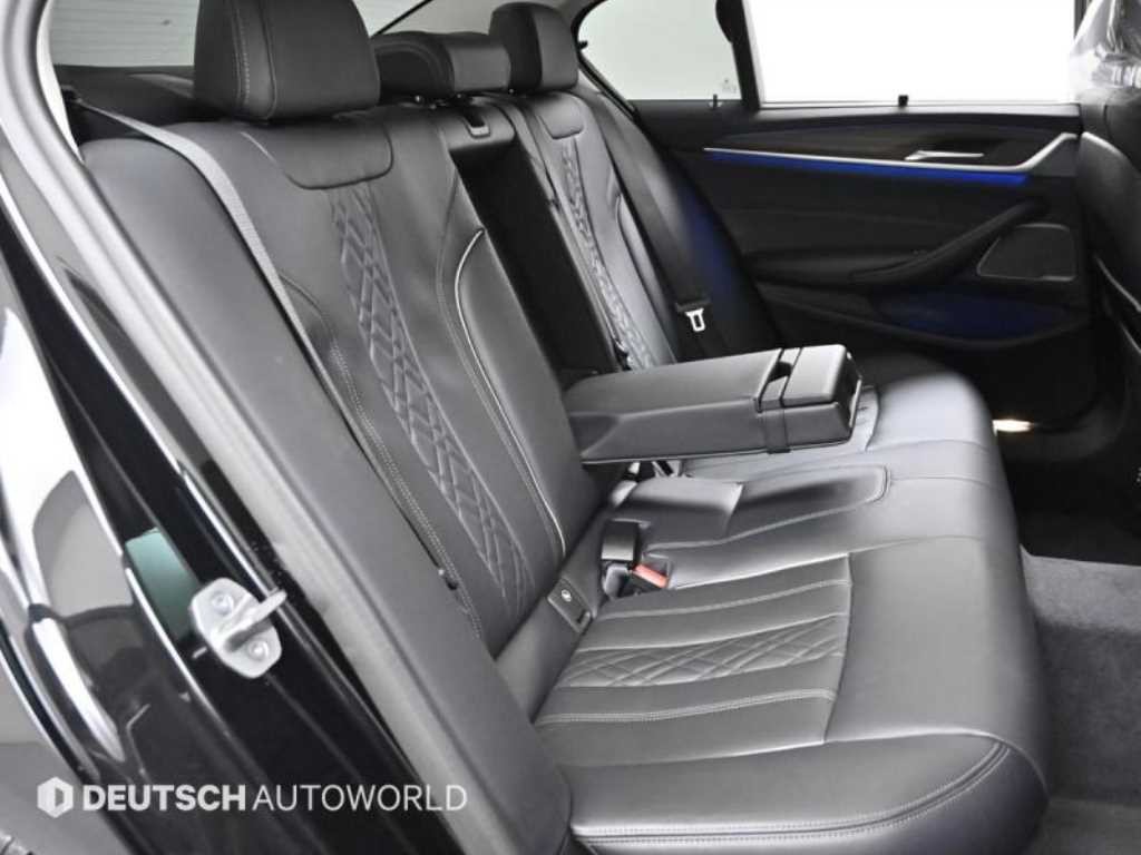 BMW 5시리즈 5시리즈 (G30) 530i 럭셔리 이미지 12