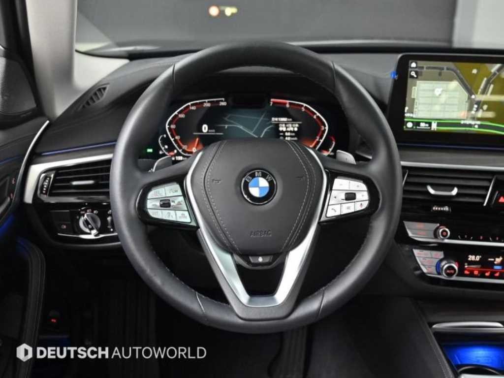 BMW 5시리즈 5시리즈 (G30) 530i 럭셔리 이미지 13