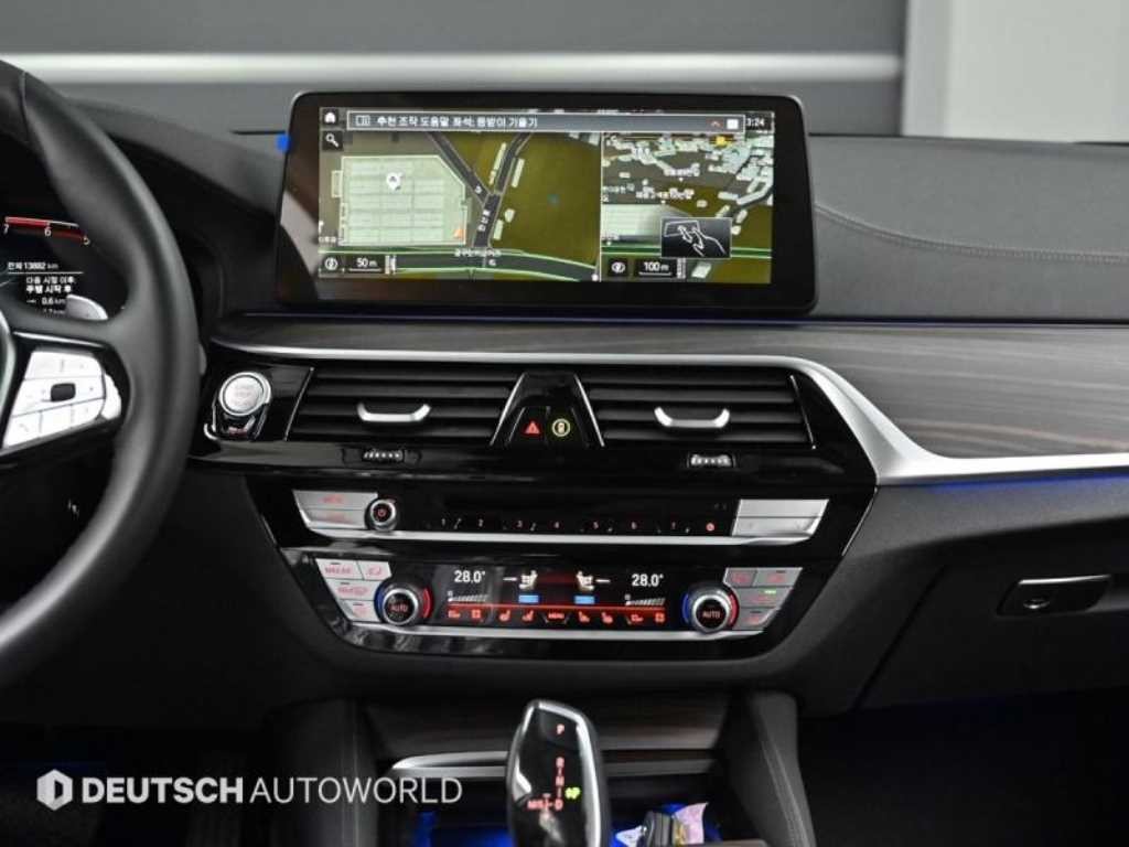 BMW 5시리즈 5시리즈 (G30) 530i 럭셔리 이미지 14
