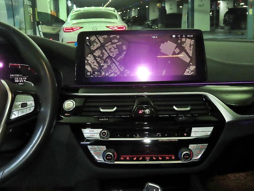 BMW 5시리즈 5시리즈 (G30) 530i 럭셔리 이미지 11