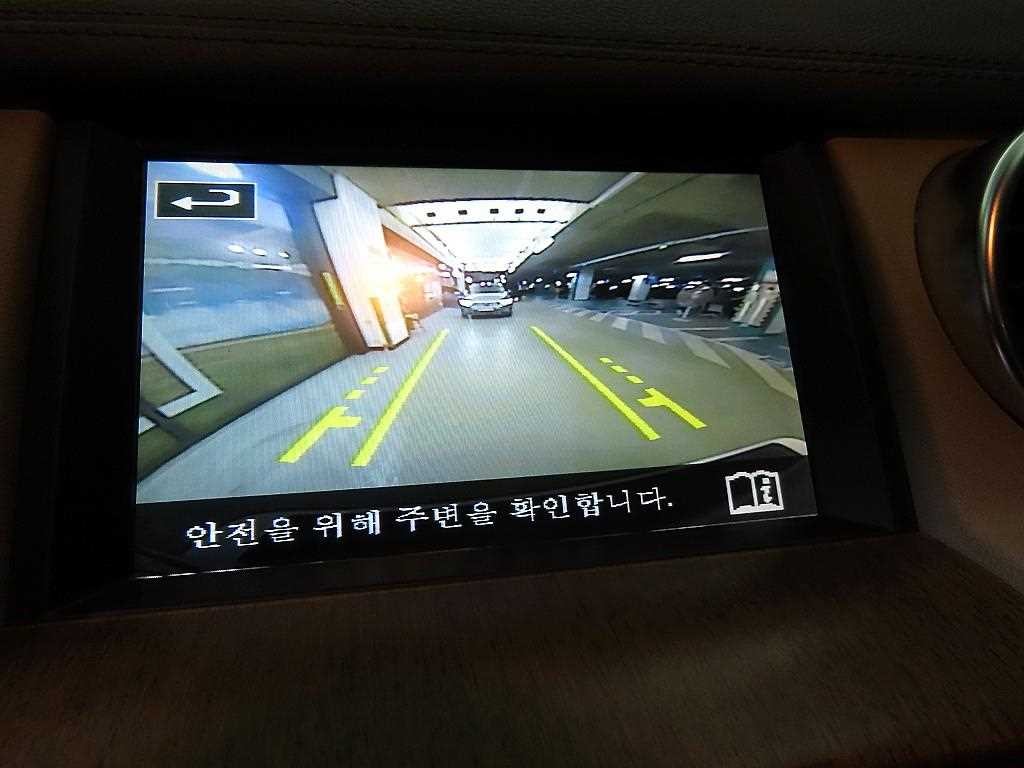랜드로버 디스커버리 디스커버리4 3.0 SDV6 SE 이미지 14