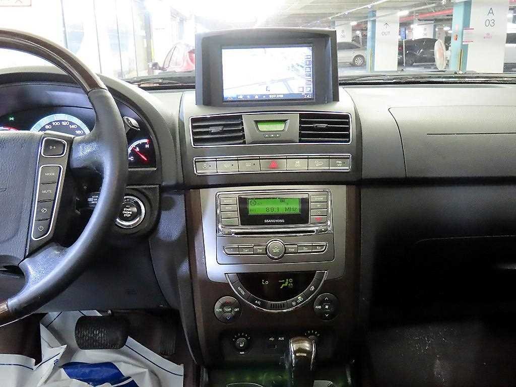 KG모빌리티(쌍용) 렉스턴 렉스턴W 2.0  4WD RX7 럭셔리 이미지 11