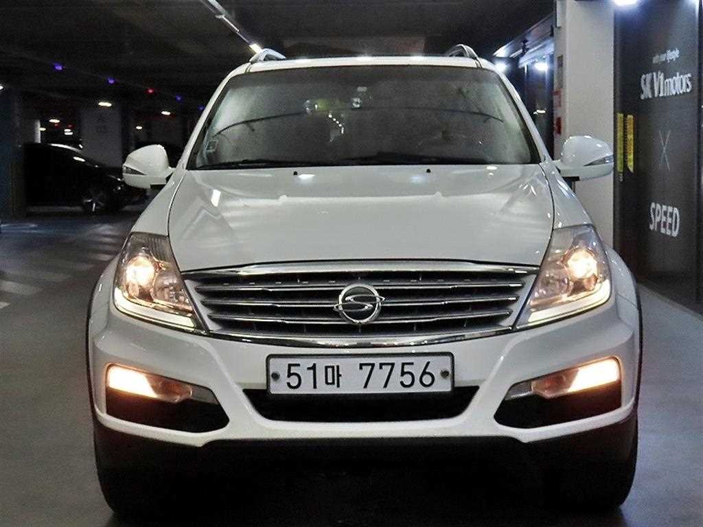 KG모빌리티(쌍용) 렉스턴 렉스턴W 2.0  4WD RX7 럭셔리 이미지 2