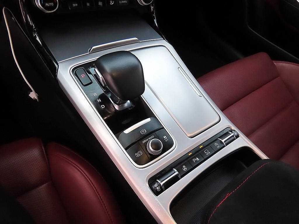 기아 스팅어 가솔린 3.3 터보 2WD GT 이미지 11