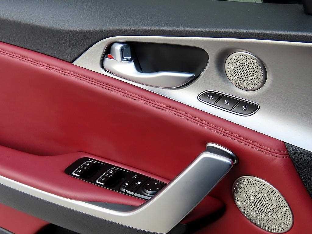기아 스팅어 가솔린 3.3 터보 2WD GT 이미지 12